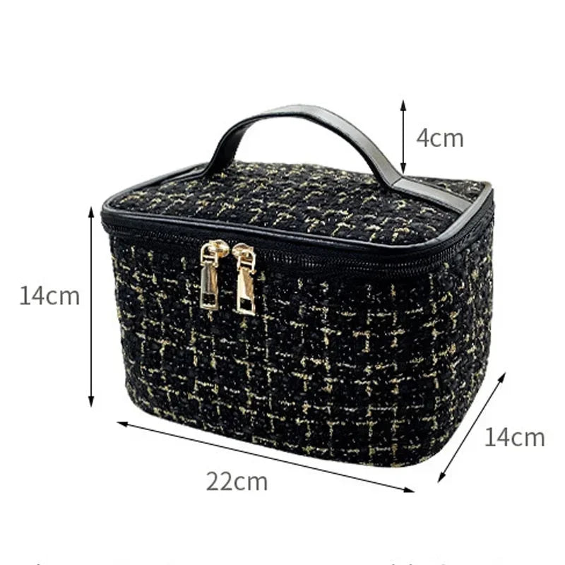 2026 New Women's Bag Knitted Style Makeup Bag Portable Makeup Bag Fashionable Large Storage Bag BX101