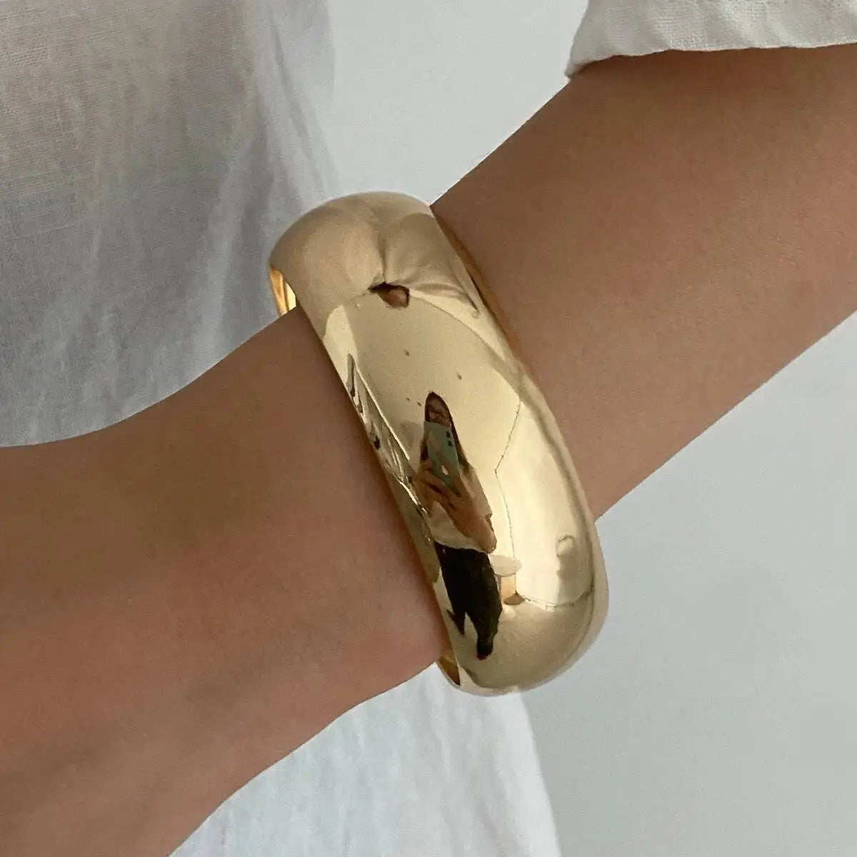 Salircon 3 Styles Boho Wide Chunky Round Acrylic Resin Bangles Women Hip Hop Geometric Metal Bracelets Stackable Charms Jewelry