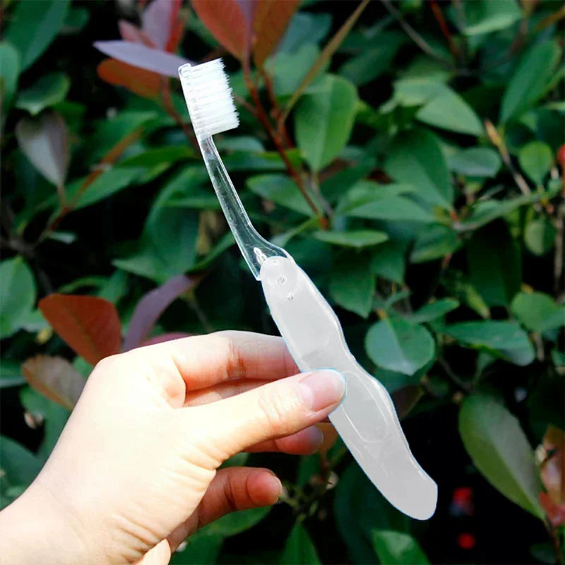 Compact Disposable Toothbrush – Foldable Design with Sanitary Cap for Outdoor Adventures & Business Trips