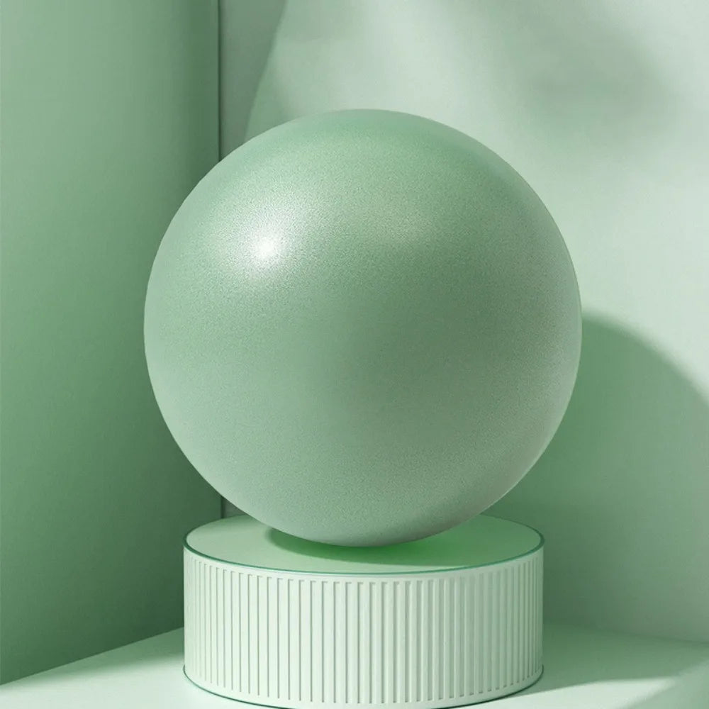 Pilates Equipment PVC Yoga Ball 25cm Anti Burst Pilates Ball Mini Exercise Slip Resistant Yoga Fitness Ball Indoor Training
