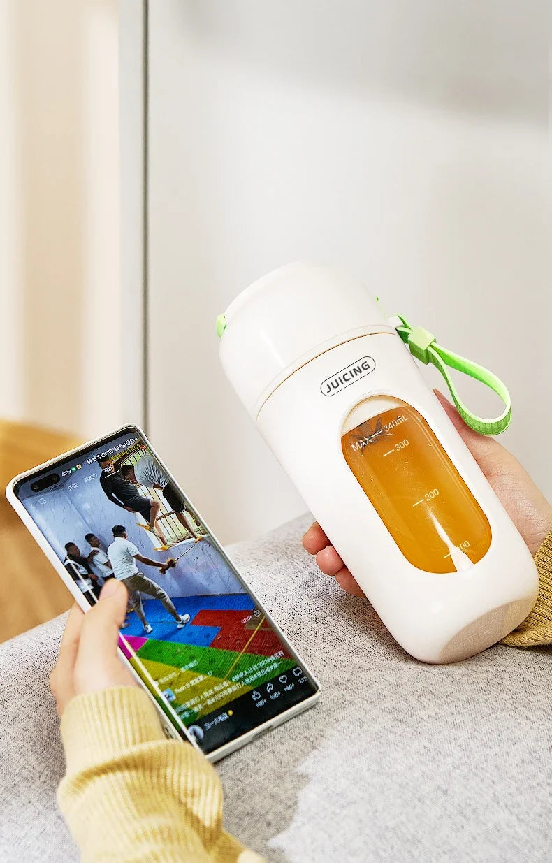 Portable Multi-function USB Wireless Juicer 12-blade Head Fast Juice Extraction 2600mAh Capacity Indoor and Outdoor Mixing Cup
