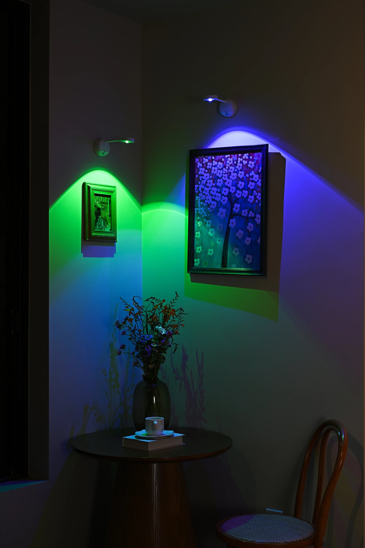 KFV Wireless Wall Light Rechargeable Poster Light Intelligent Human Sensing Dimmable Led RGB Spotlight Lighting Pictures Light