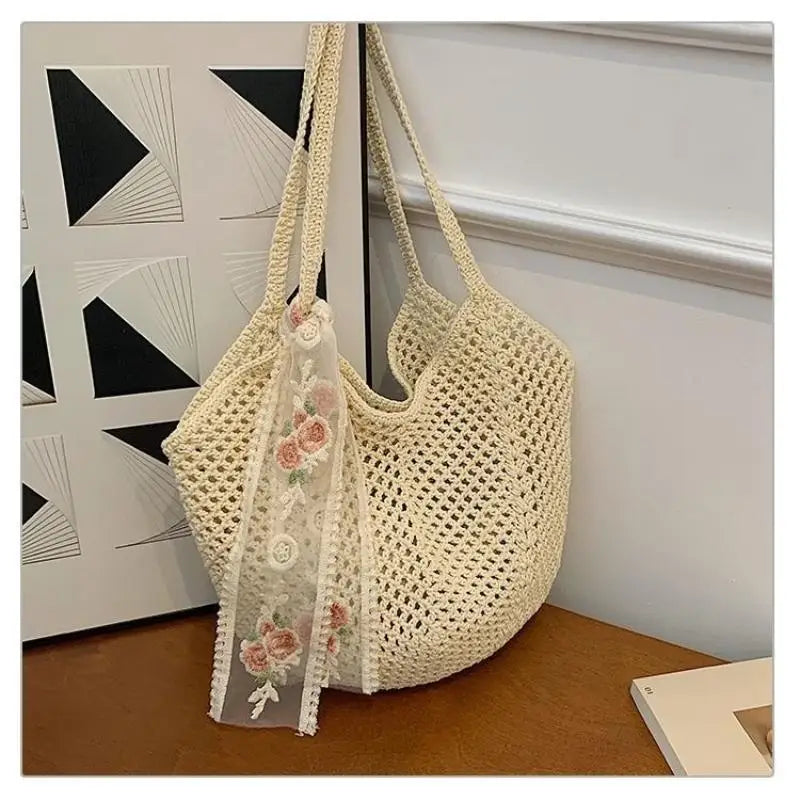 Woven Large Capacity Women's Shoulder Bag Handmade Perfect for Beach Adventures and Daily Essentials